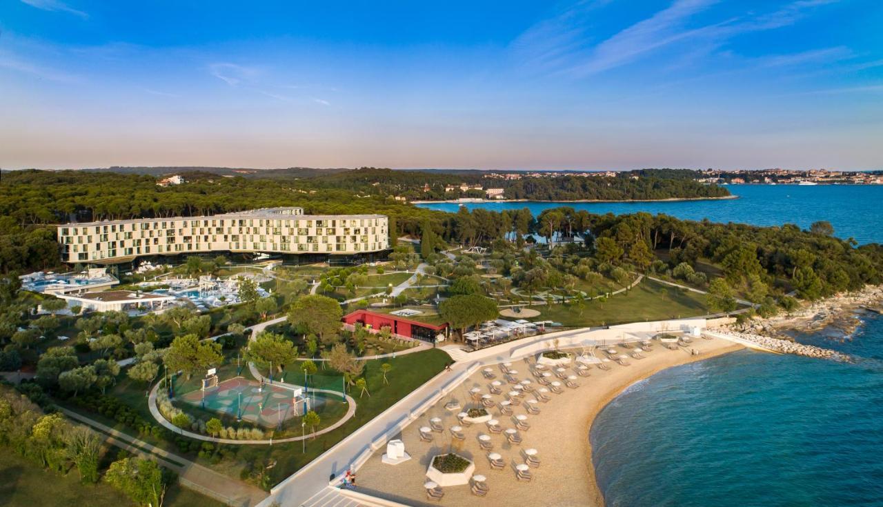Maistra Select Family Hotel Amarin Rovigno Esterno foto