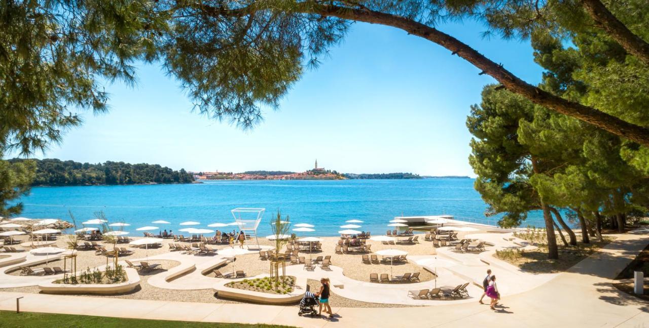 Maistra Select Family Hotel Amarin Rovigno Esterno foto
