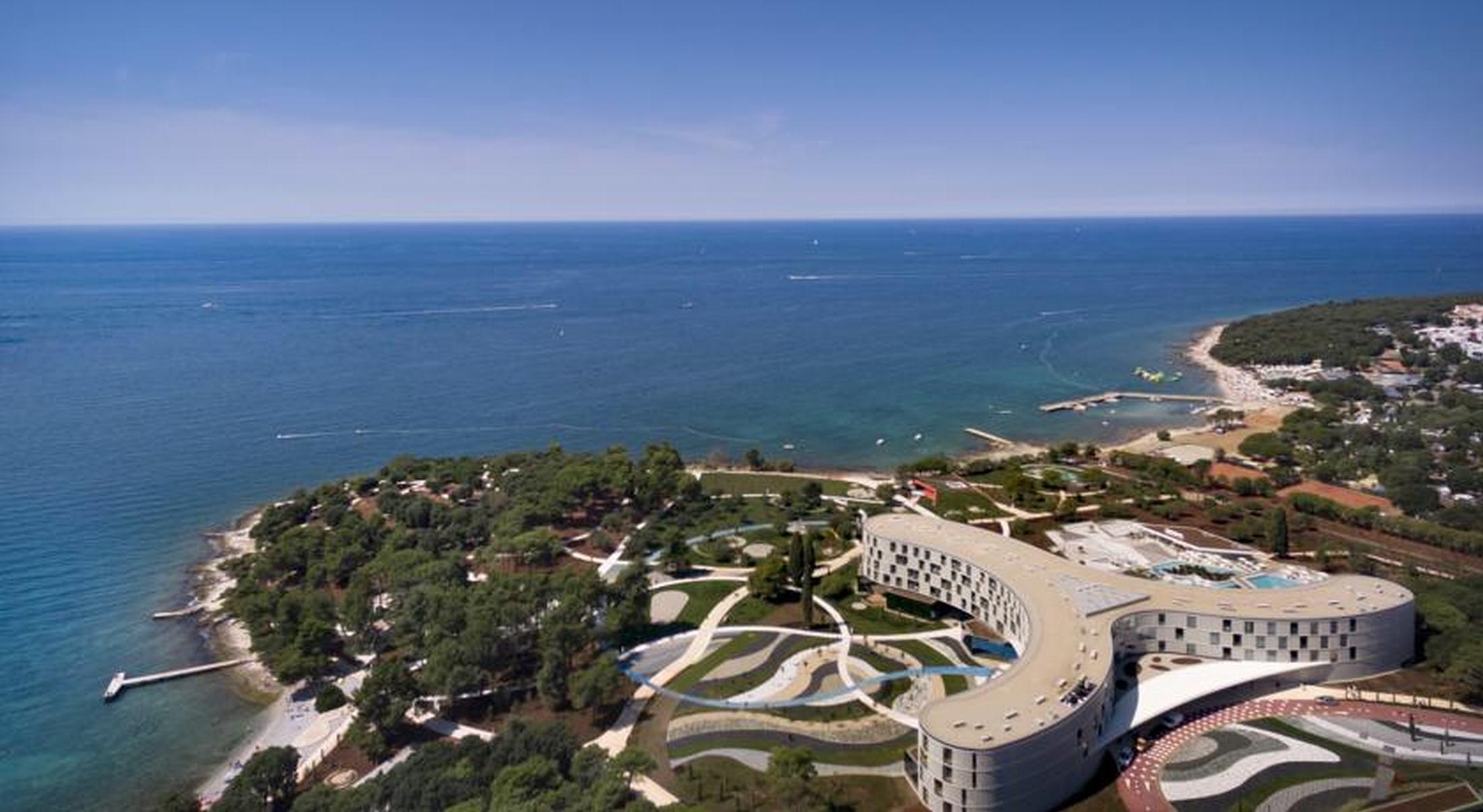 Maistra Select Family Hotel Amarin Rovigno Esterno foto