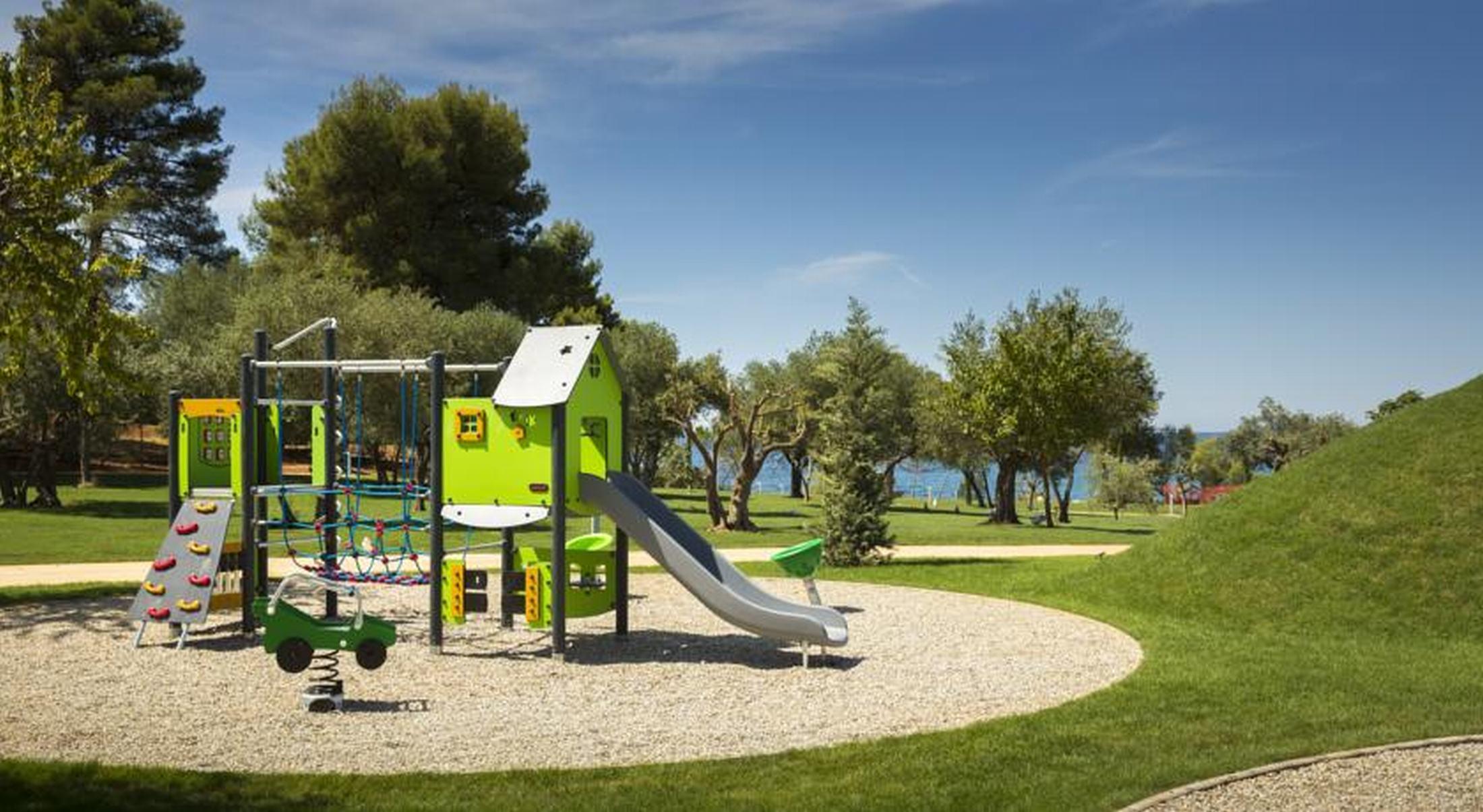 Maistra Select Family Hotel Amarin Rovigno Esterno foto