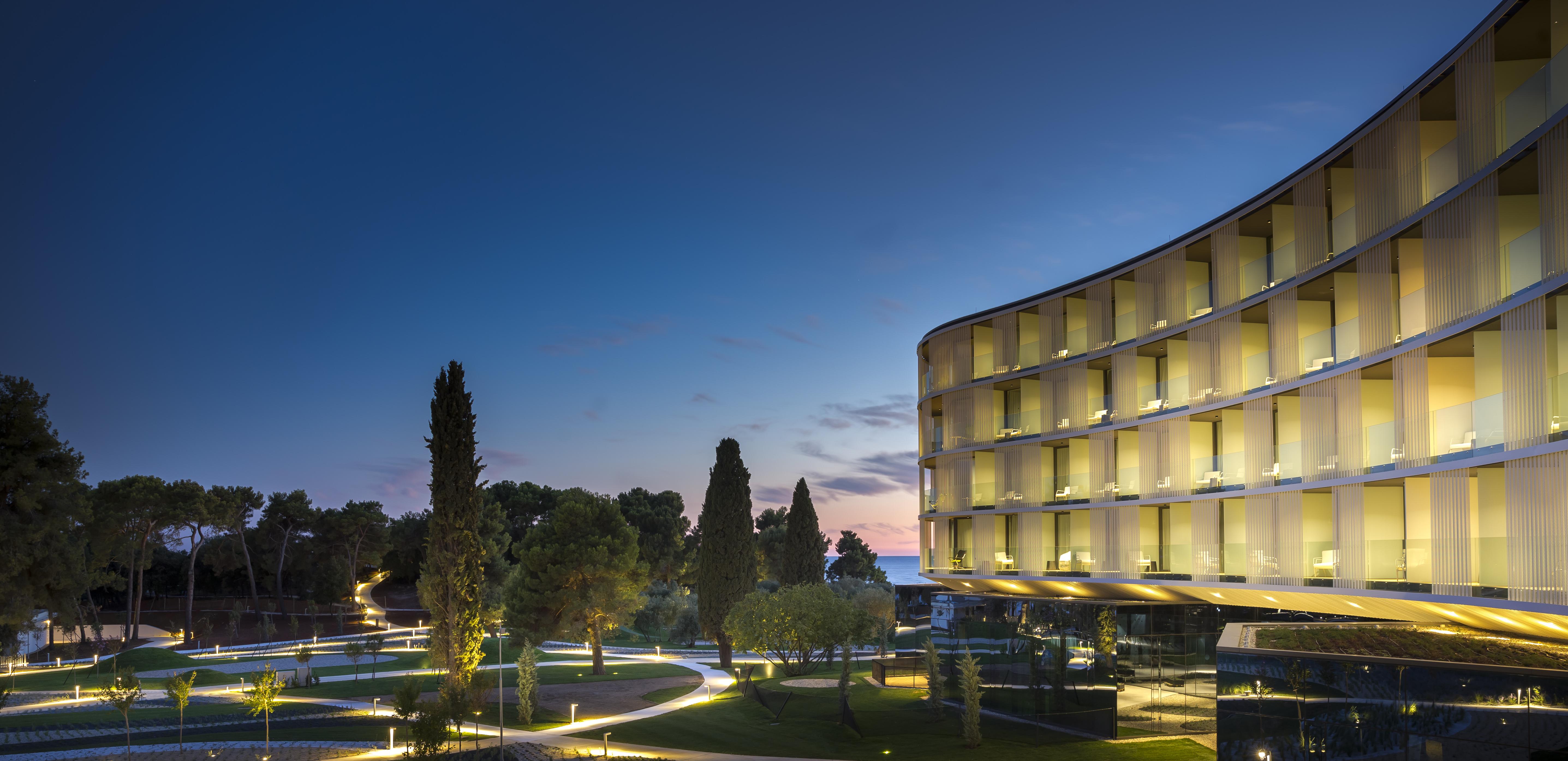 Maistra Select Family Hotel Amarin Rovigno Esterno foto